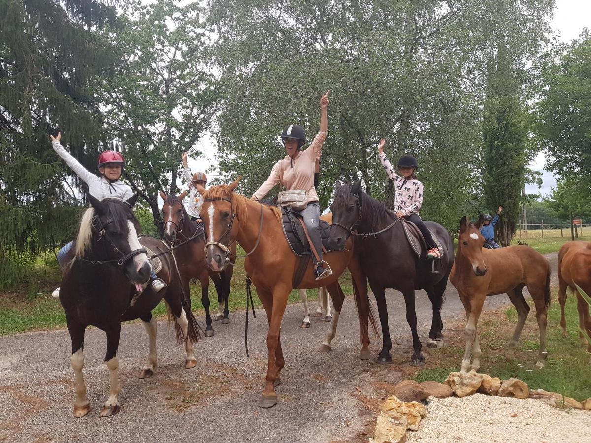 Gite Equestre Domaine Des Crins - Monpazier Capdrot Екстериор снимка